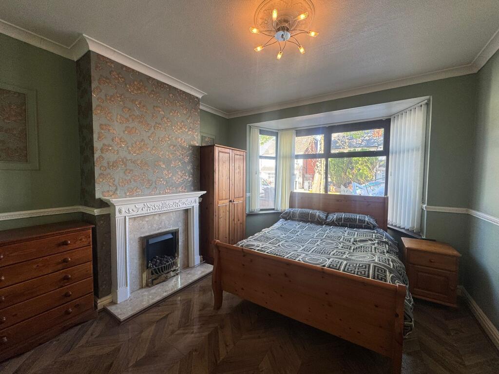 6 bed House Share for rent in Major's Green. From Midland Housing Ltd - Birmingham