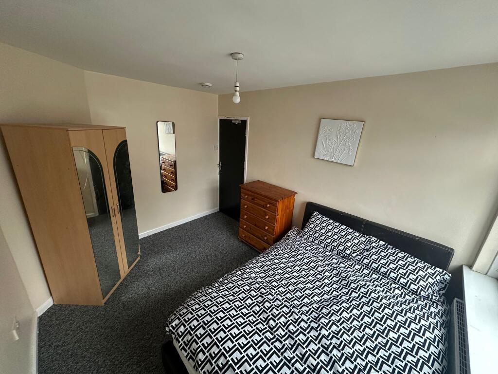 1 bed House Share for rent in Major's Green. From Midland Housing Ltd - Birmingham