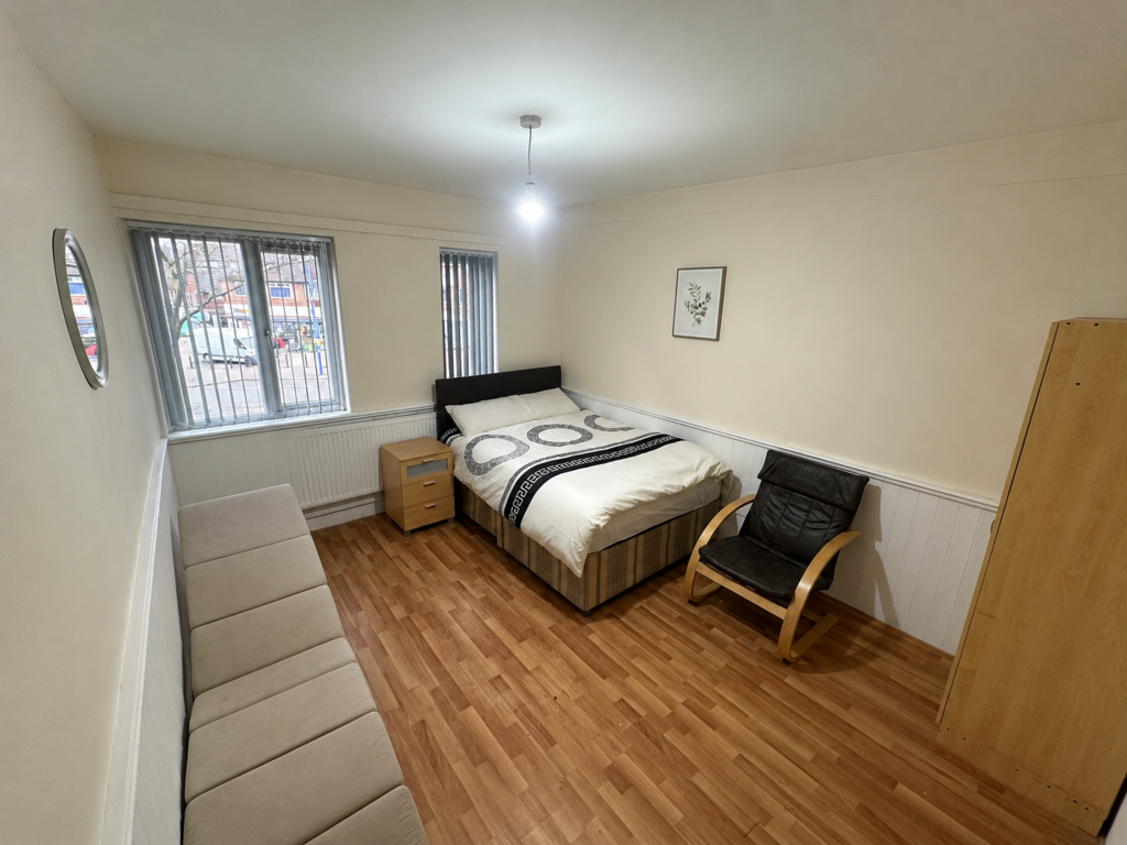 1 bed House Share for rent in Hunnington. From Midland Housing Ltd - Birmingham