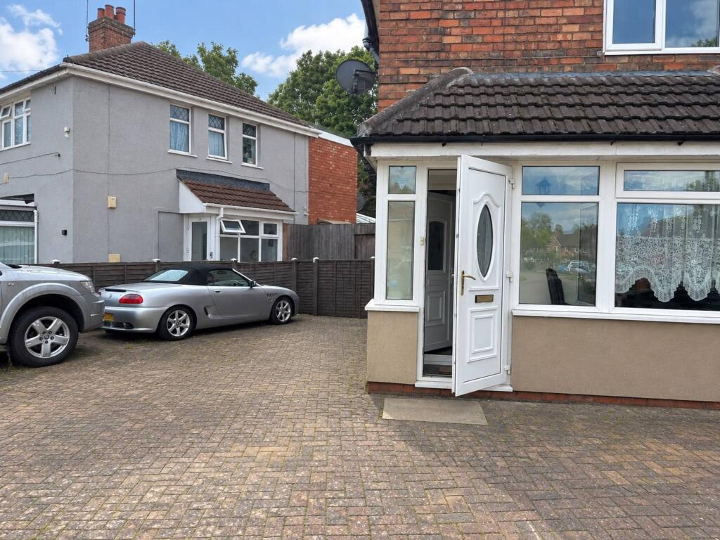 3 bed Semi Detached for rent in Solihull. From Midland Housing Ltd - Birmingham