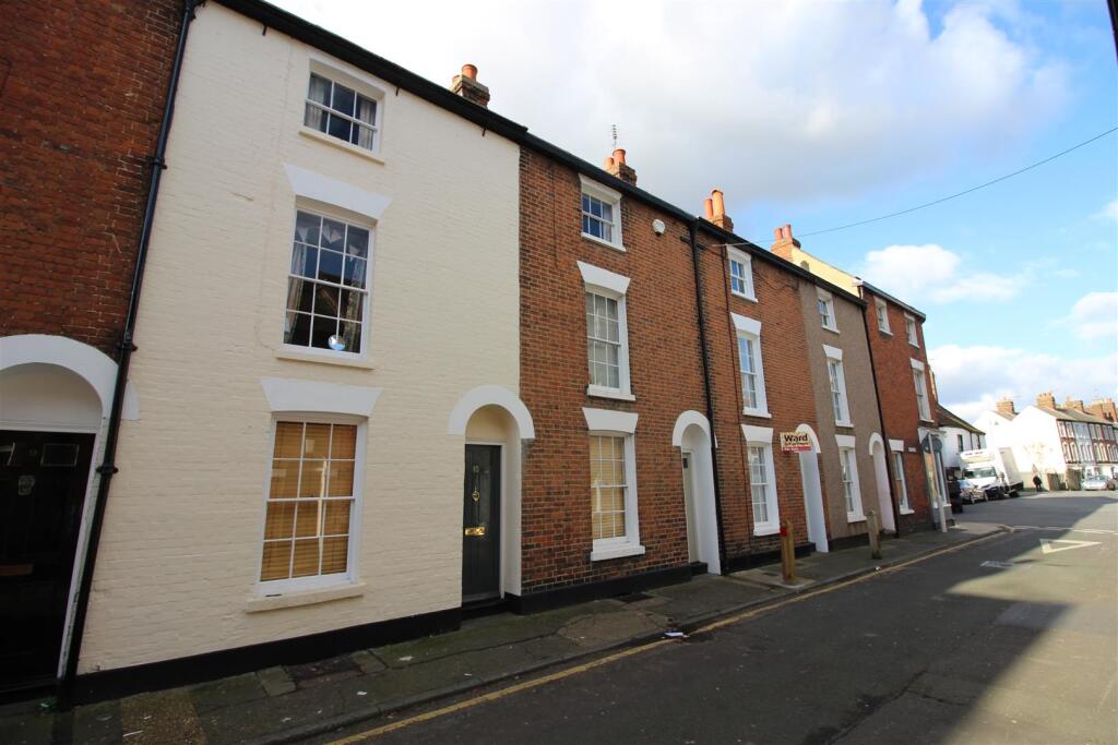 4 bed Mid Terraced House for rent in Canterbury. From Miles & Barr - Canterbury