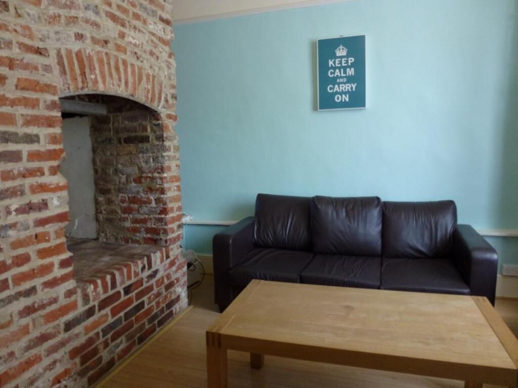 3 bed Mid Terraced House for rent in Canterbury. From Miles & Barr - Canterbury