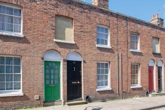 2 bed Mid Terraced House for rent in Canterbury. From Miles & Barr - Canterbury