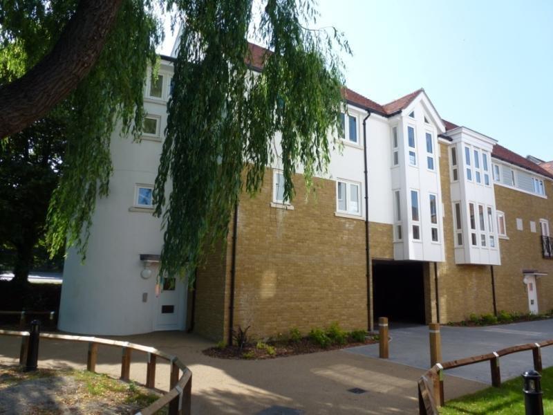 2 bed 1st Floor Flat for rent in Canterbury. From Miles & Barr - Canterbury 2 bed 1st Floor Flat for rent in Canterbury. From Miles & Barr - Canterbury