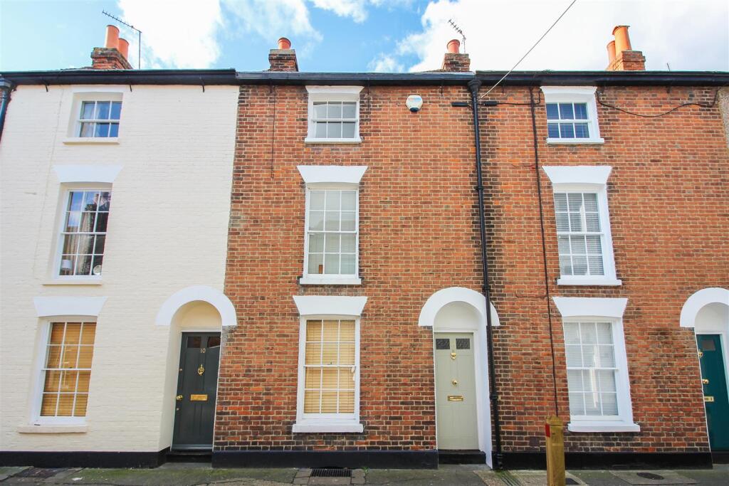 4 bed Mid Terraced House for rent in Canterbury. From Miles & Barr - Canterbury