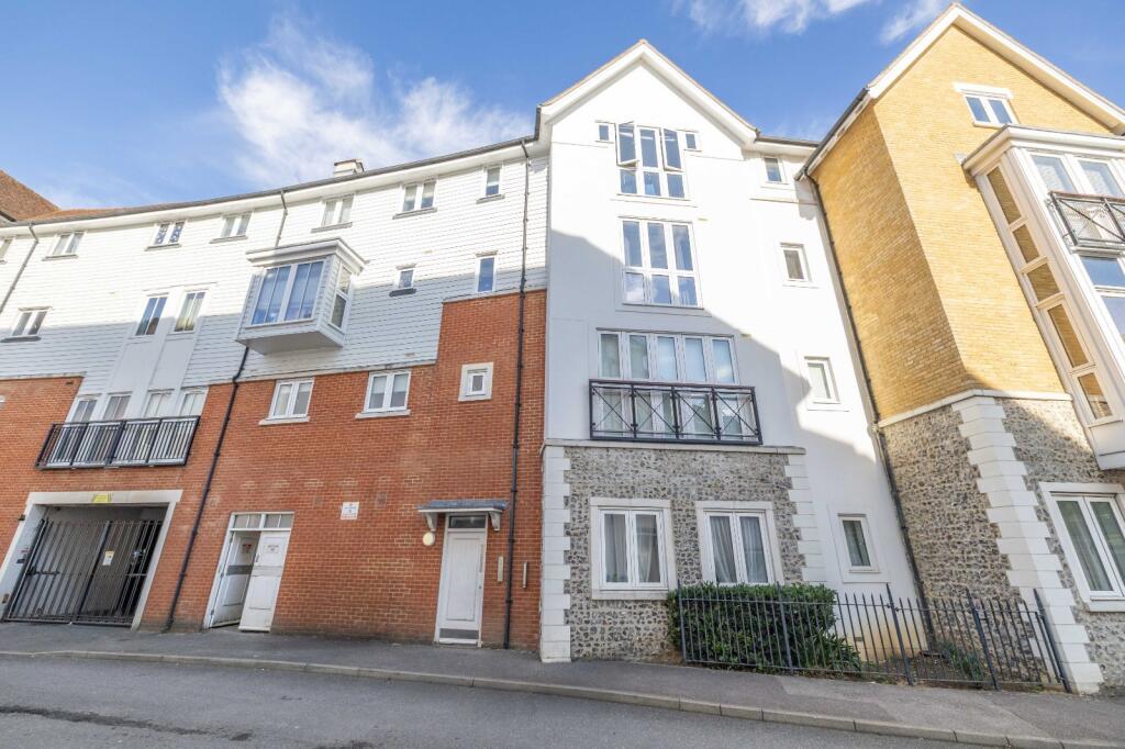 2 bed 1st Floor Flat for rent in Canterbury. From Miles & Barr - Canterbury 2 bed 1st Floor Flat for rent in Canterbury. From Miles & Barr - Canterbury