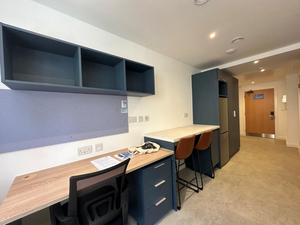 4 bed 1st Floor Flat for rent in . From Miles & Barr - Canterbury 4 bed 1st Floor Flat for rent in . From Miles & Barr - Canterbury