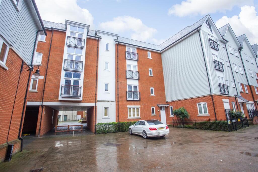 1 bed 1st Floor Flat for rent in Canterbury. From Miles & Barr - Canterbury 1 bed 1st Floor Flat for rent in Canterbury. From Miles & Barr - Canterbury