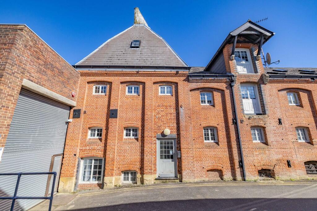 2 bed Annexe for rent in Rough Common. From Miles & Barr - Canterbury