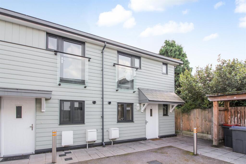 2 bed End of Terrace for rent in Canterbury. From Miles & Barr - Canterbury