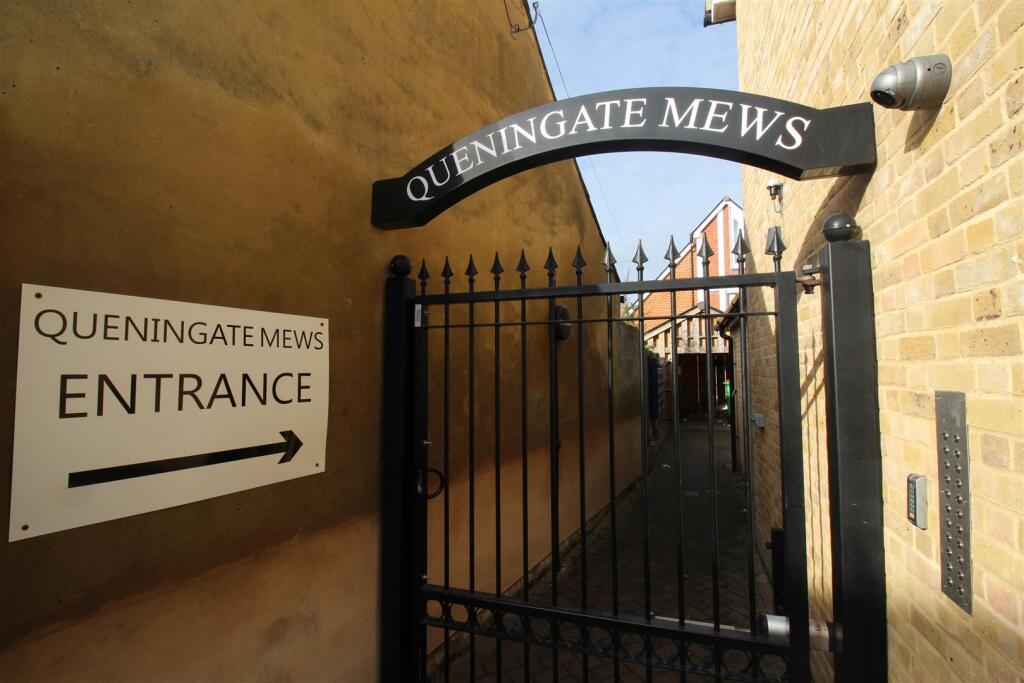 4 bed 1st Floor Flat for rent in Canterbury. From Miles & Barr - Canterbury 4 bed 1st Floor Flat for rent in Canterbury. From Miles & Barr - Canterbury