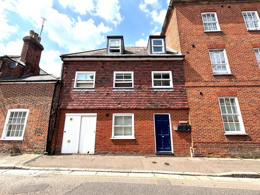 1 bed 1st Floor Flat for rent in Canterbury. From Miles & Barr - Canterbury