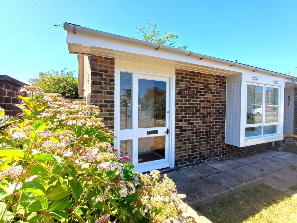 3 bed Bungalow for rent in Rough Common. From Miles & Barr - Canterbury 3 bed Bungalow for rent in Rough Common. From Miles & Barr - Canterbury