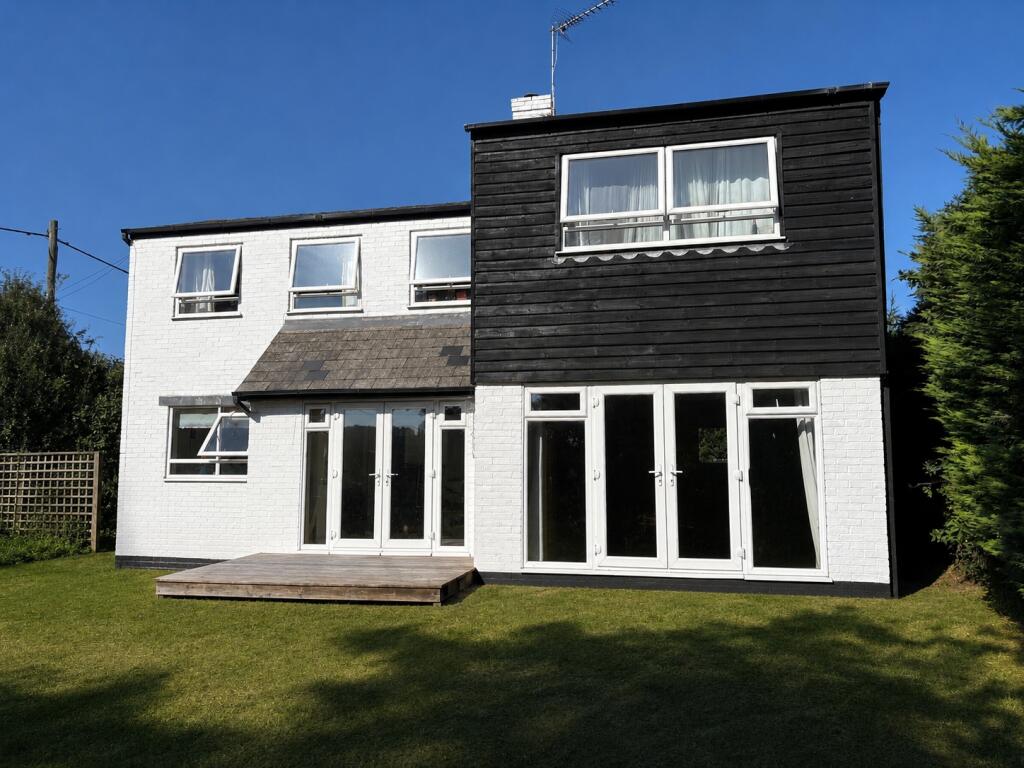 4 bed Detached for rent in Chillenden. From Miles & Barr - Canterbury 4 bed Detached for rent in Chillenden. From Miles & Barr - Canterbury