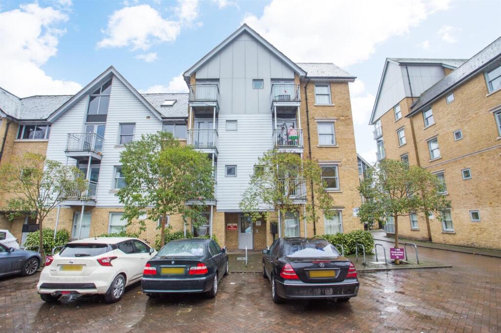 2 bed 1st Floor Flat for rent in Canterbury. From Miles & Barr - Canterbury 2 bed 1st Floor Flat for rent in Canterbury. From Miles & Barr - Canterbury