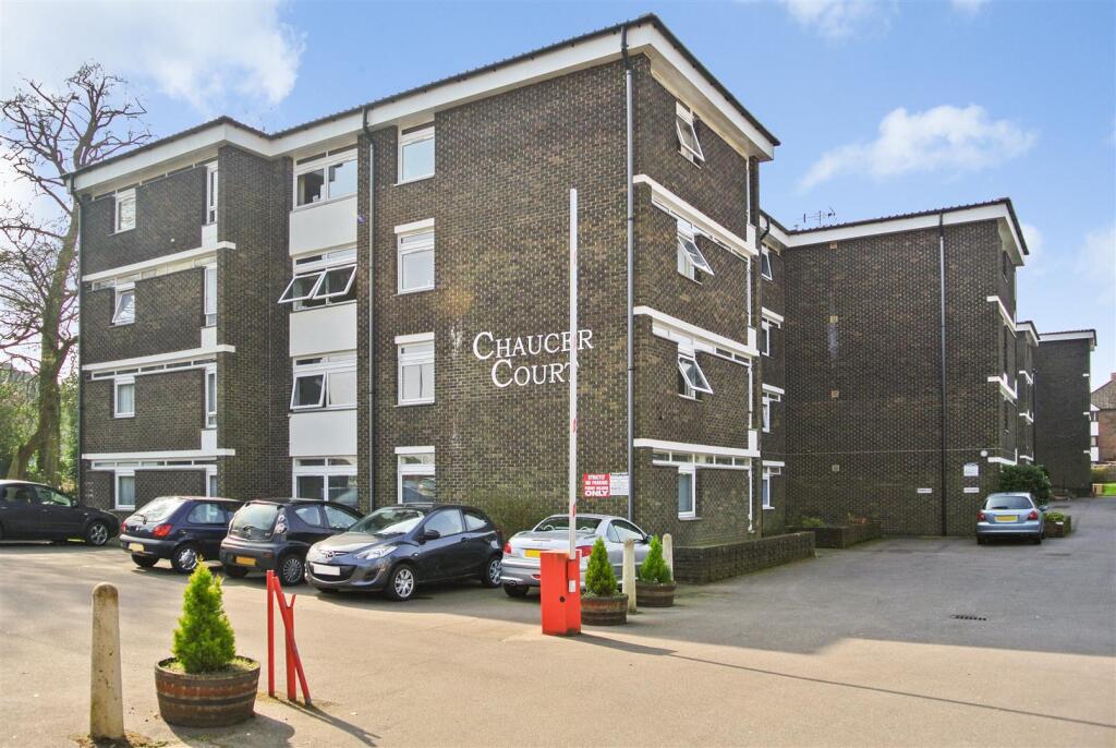 2 bed 1st Floor Flat for rent in Canterbury. From Miles & Barr - Canterbury