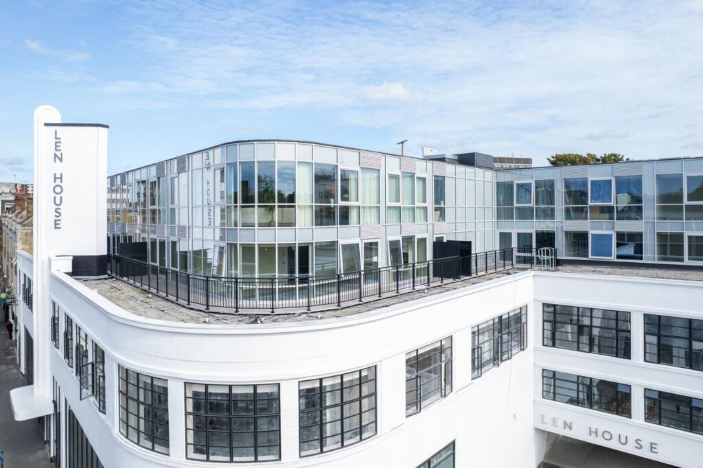 2 bed 1st Floor Flat for rent in Maidstone. From Miles & Barr - Canterbury