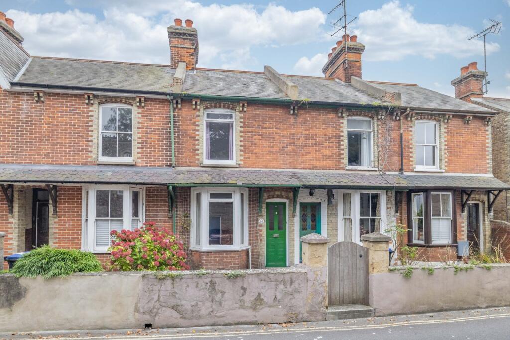 4 bed Mid Terraced House for rent in Canterbury. From Miles & Barr - Canterbury