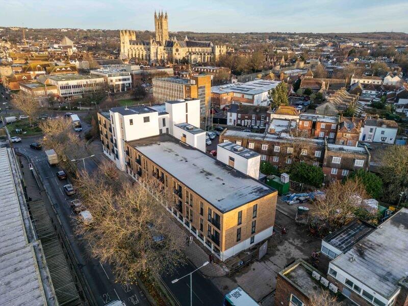 4 bed 1st Floor Flat for rent in Canterbury. From Miles & Barr - Canterbury 4 bed 1st Floor Flat for rent in Canterbury. From Miles & Barr - Canterbury