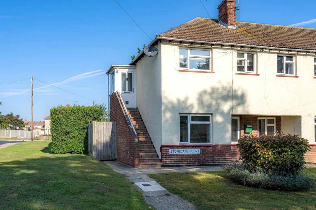 2 bed 1st Floor Flat for rent in Faversham. From Miles & Barr - Canterbury