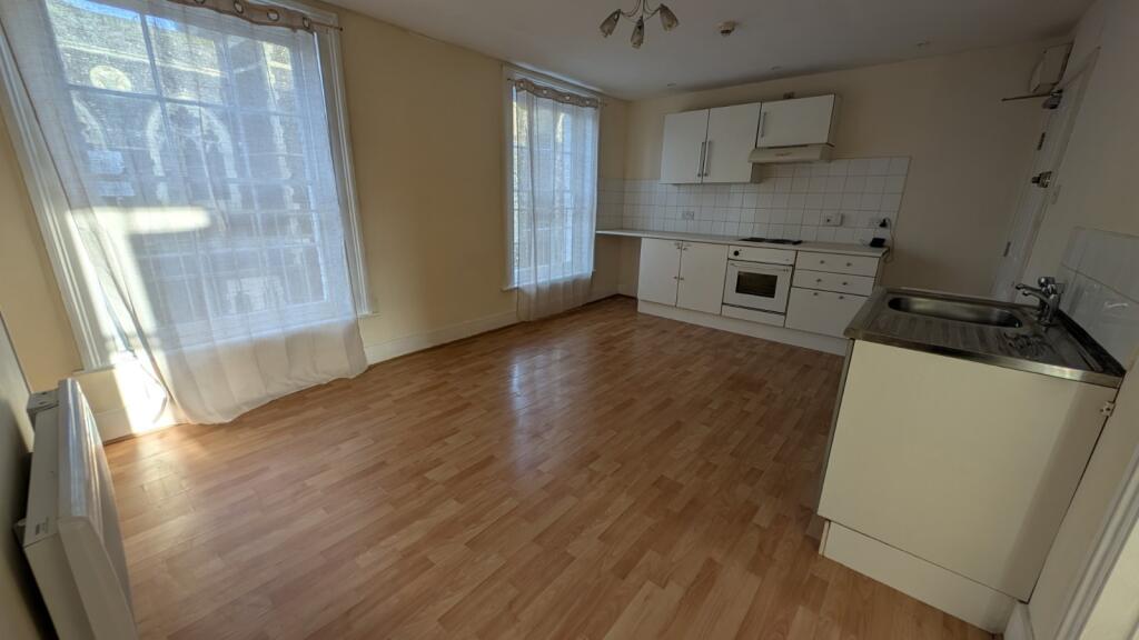 1 bed 1st Floor Flat for rent in Dover. From Miles & Barr - Dover