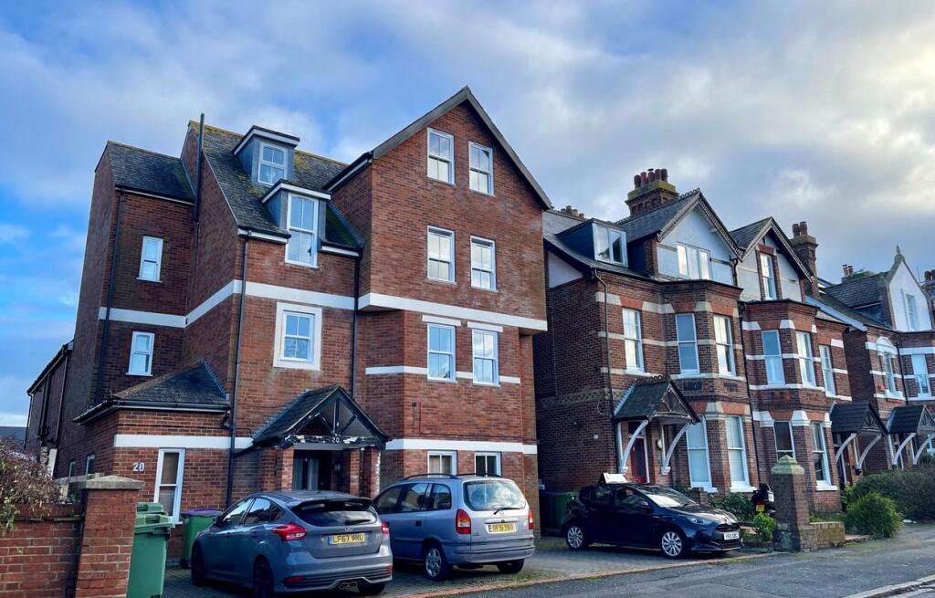2 bed 1st Floor Flat for rent in Folkestone. From Miles & Barr - Dover
