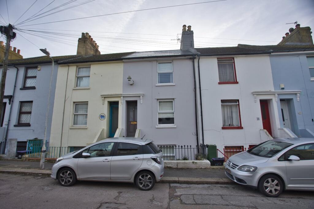 3 bed Mid Terraced House for rent in Folkestone. From Miles & Barr - Dover