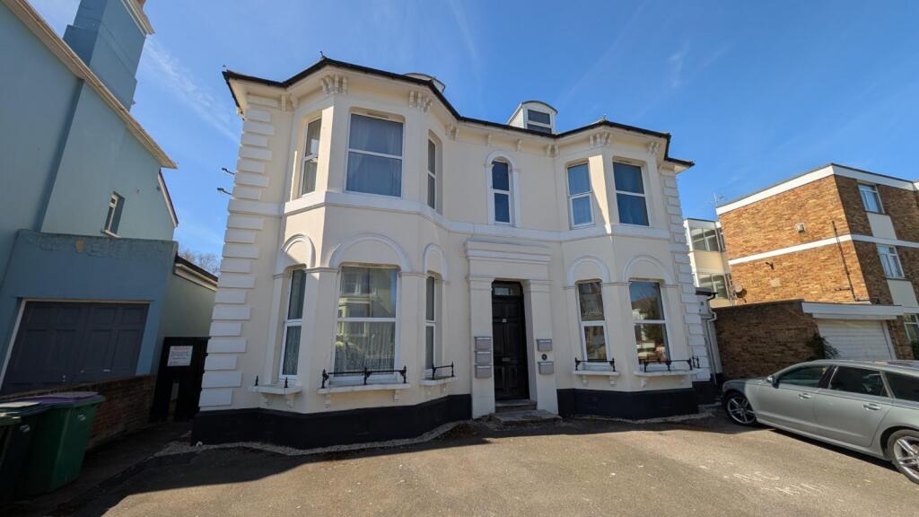 2 bed 1st Floor Flat for rent in Folkestone. From Miles & Barr - Dover 2 bed 1st Floor Flat for rent in Folkestone. From Miles & Barr - Dover