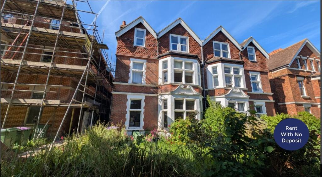 2 bed 1st Floor Flat for rent in Folkestone. From Miles & Barr - Dover 2 bed 1st Floor Flat for rent in Folkestone. From Miles & Barr - Dover