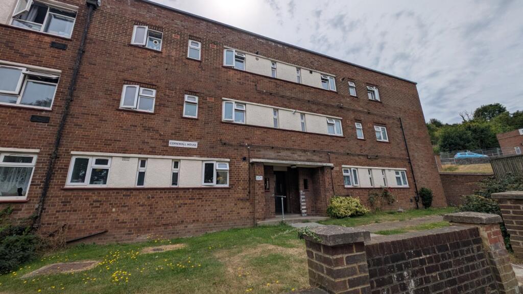 2 bed 1st Floor Flat for rent in Dover. From Miles & Barr - Dover