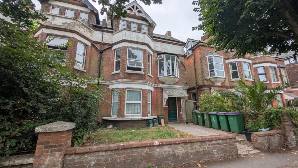 2 bed 1st Floor Flat for rent in Folkestone. From Miles & Barr - Dover