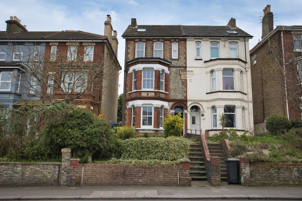 5 bed Semi Detached for rent in Dover. From Miles & Barr - Dover 5 bed Semi Detached for rent in Dover. From Miles & Barr - Dover