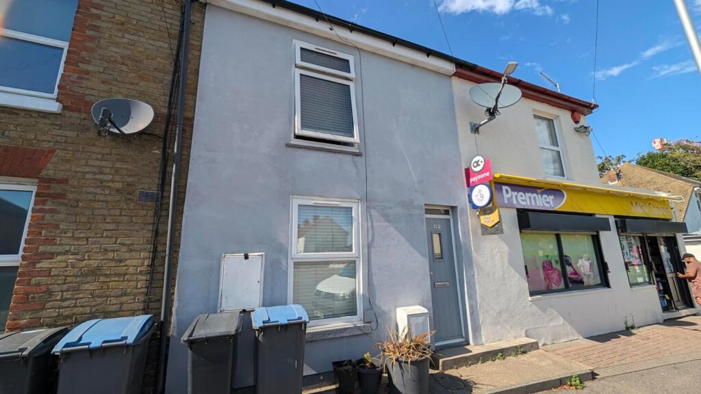3 bed Mid Terraced House for rent in Sholden. From Miles & Barr - Dover 3 bed Mid Terraced House for rent in Sholden. From Miles & Barr - Dover