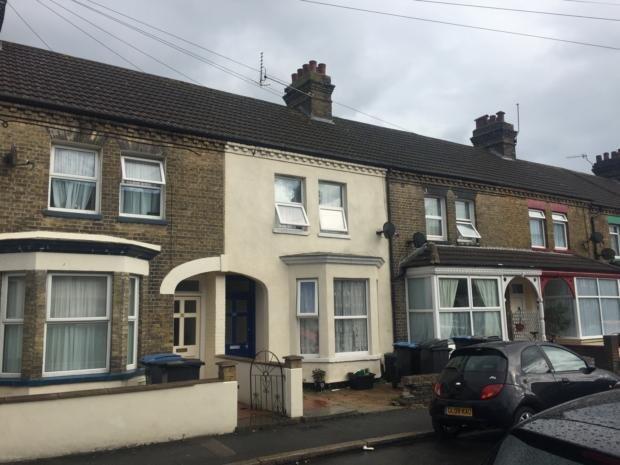 3 bed Mid Terraced House for rent in Dover. From Miles & Barr - Dover