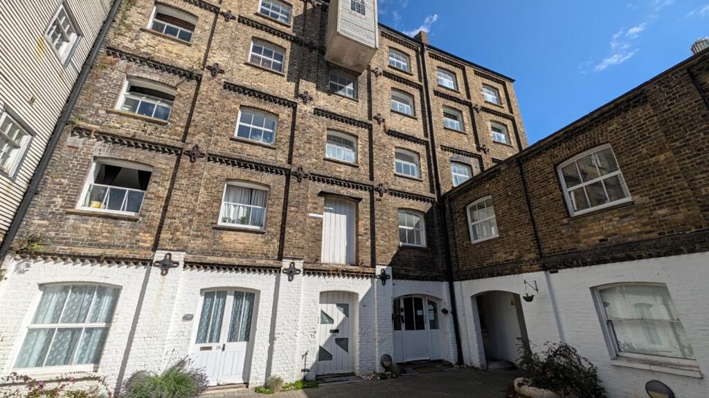 1 bed 1st Floor Flat for rent in Dover. From Miles & Barr - Dover 1 bed 1st Floor Flat for rent in Dover. From Miles & Barr - Dover