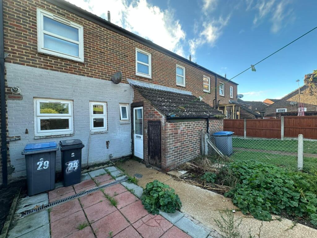 3 bed Mid Terraced House for rent in Whitfield. From Miles & Barr - Dover 3 bed Mid Terraced House for rent in Whitfield. From Miles & Barr - Dover