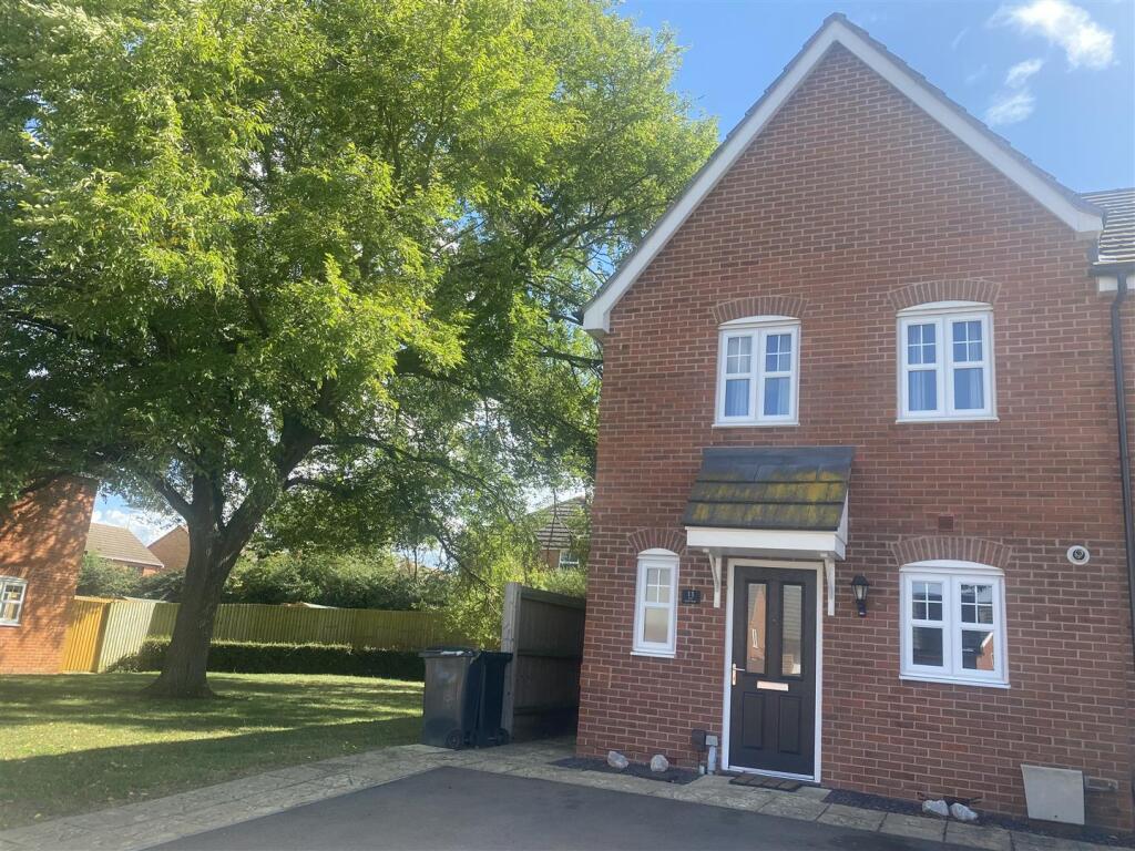 2 bed Semi Detached for rent in Rushden. From Matthew Nicholas Estate Agents - Wollaston