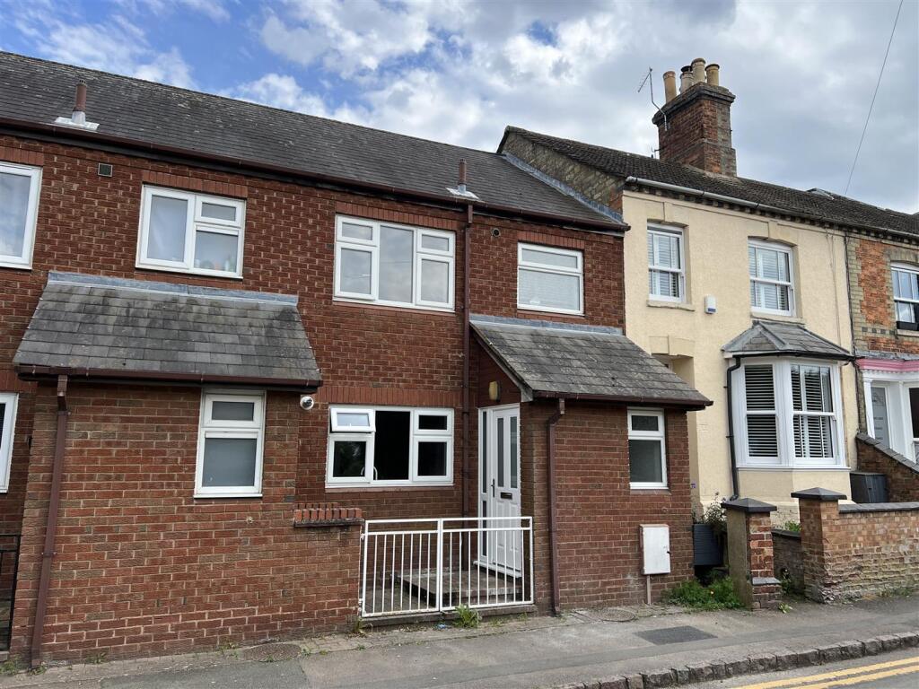 2 bed End of Terrace for rent in Wollaston. From Matthew Nicholas Estate Agents - Wollaston