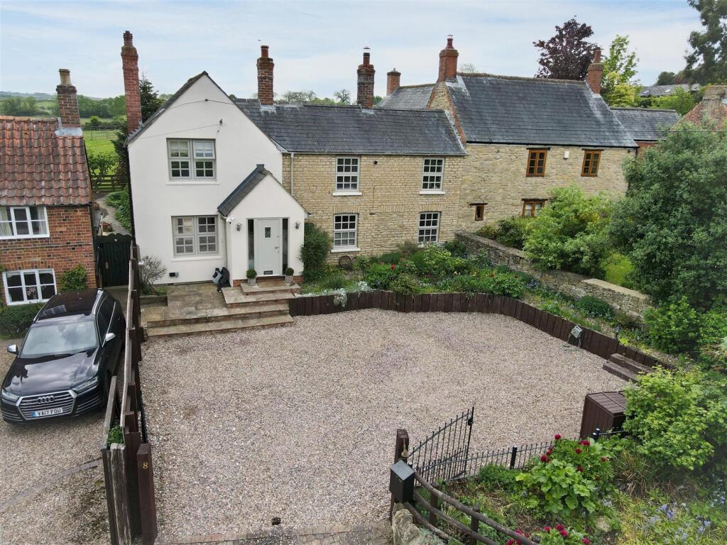4 bed Cottage for rent in Grendon. From Matthew Nicholas Estate Agents - Wollaston