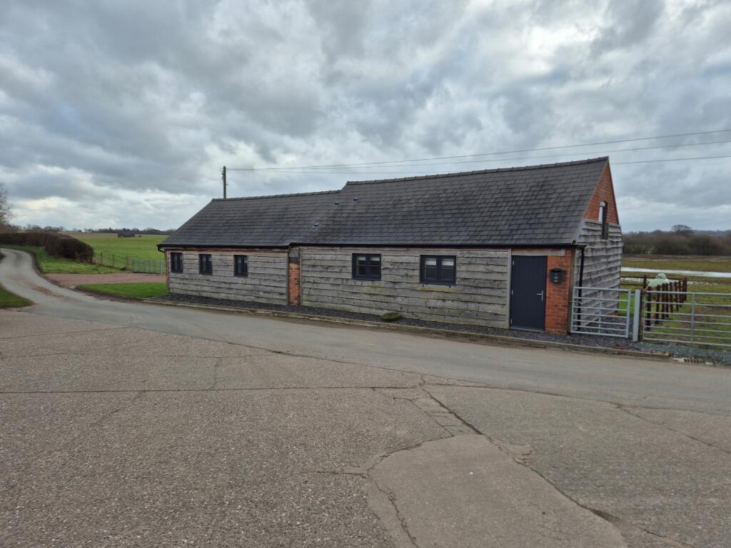 3 bed Barn Conversion for rent in Baschurch. From Miller Evans - Shrewsbury 3 bed Barn Conversion for rent in Baschurch. From Miller Evans - Shrewsbury