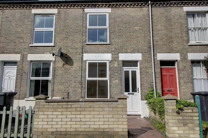 2 bed Mid Terraced House for rent in Norwich. From Mills Knight - Norwich