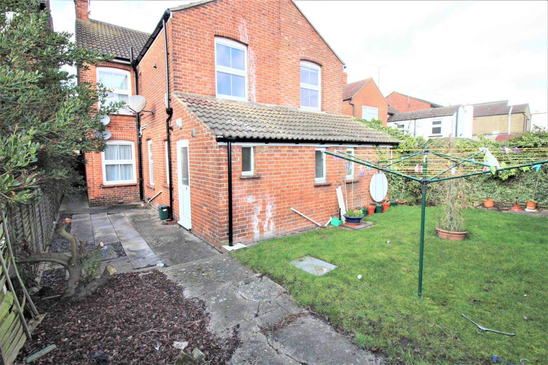 1 bed Maisonette for rent in Aylesbury. From Mortimers