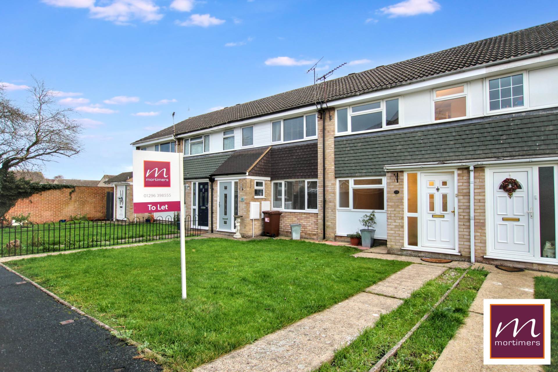 3 bed Mid Terraced House for rent in Aylesbury. From Mortimers 3 bed Mid Terraced House for rent in Aylesbury. From Mortimers