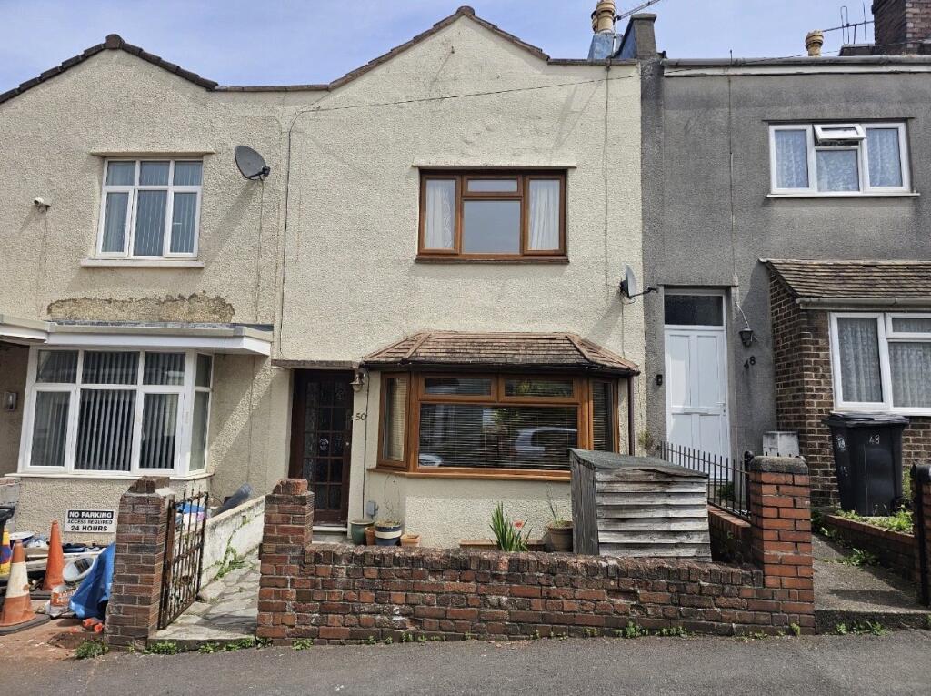 3 bed Mid Terraced House for rent in Crofts End. From Morgan & Sons - Bristol