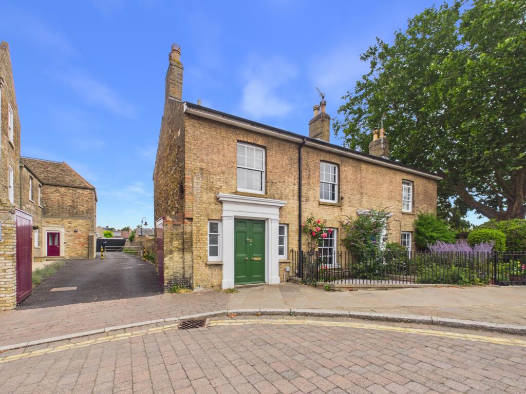 3 bed Semi Detached for rent in Ely. From Morris Armitage - Downham Market 3 bed Semi Detached for rent in Ely. From Morris Armitage - Downham Market