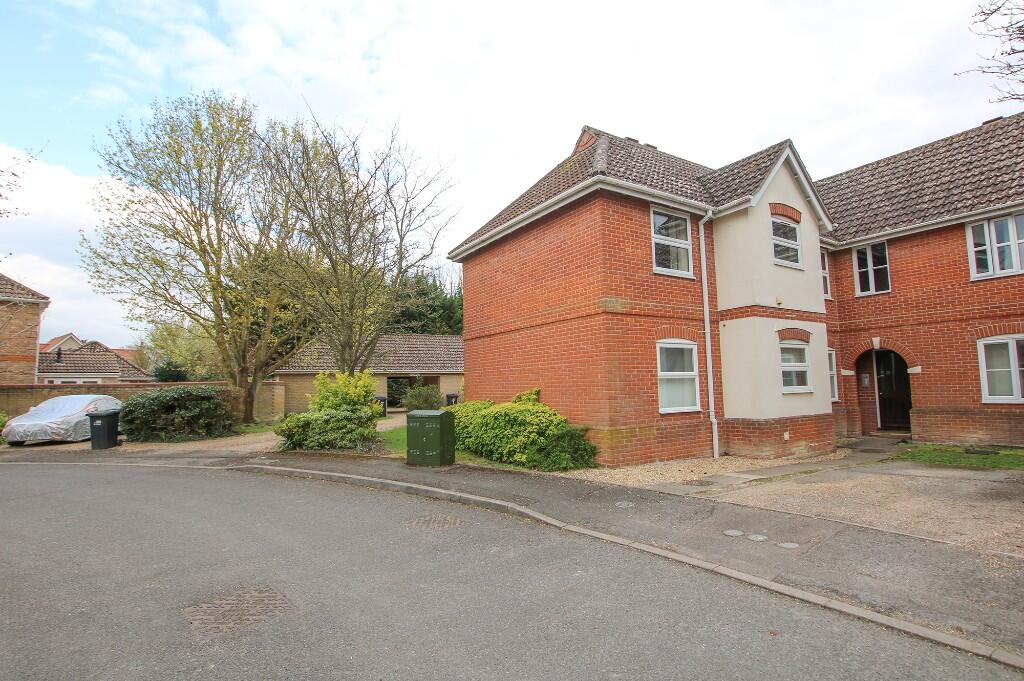 2 bed Apartment for rent in Burwell. From Morris Armitage - Newmarket