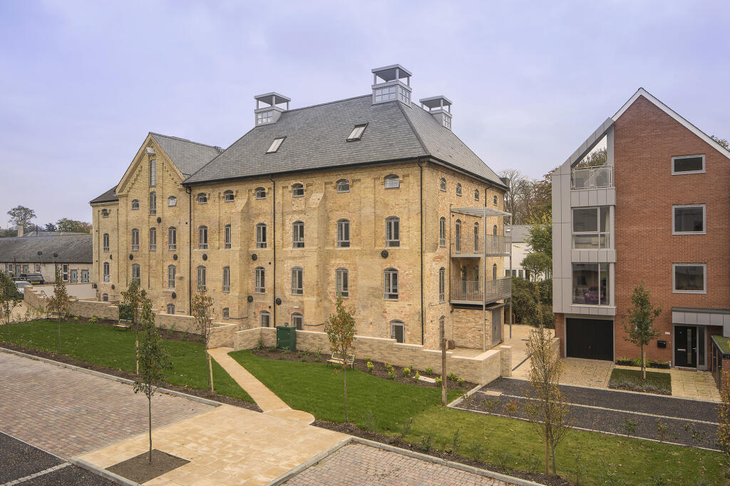 2 bed Apartment for rent in Newmarket. From Morris Armitage - Newmarket
