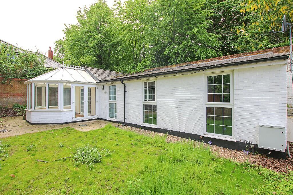 2 bed Bungalow for rent in Newmarket. From Morris Armitage - Newmarket