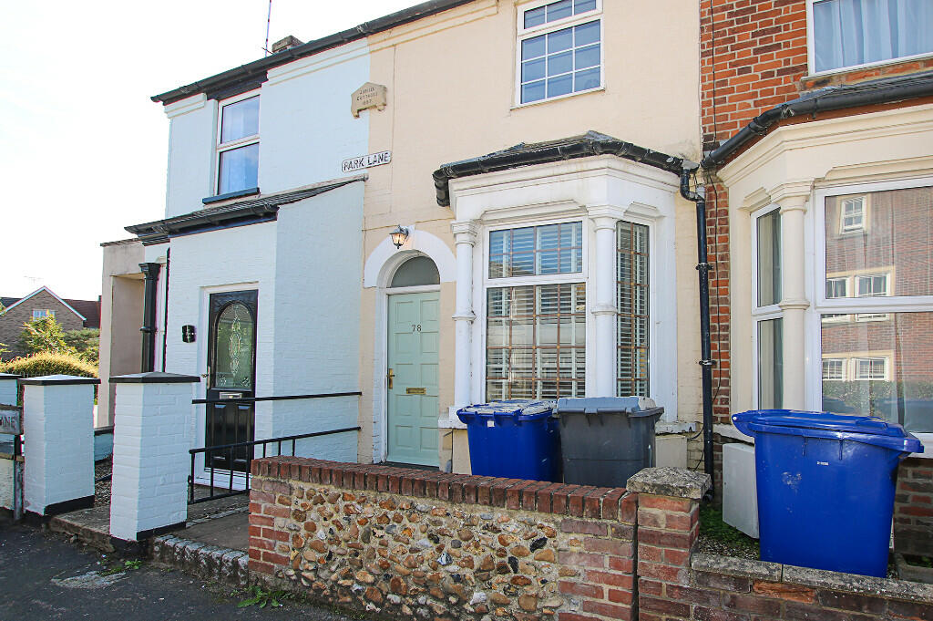2 bed Mid Terraced House for rent in Newmarket. From Morris Armitage - Newmarket