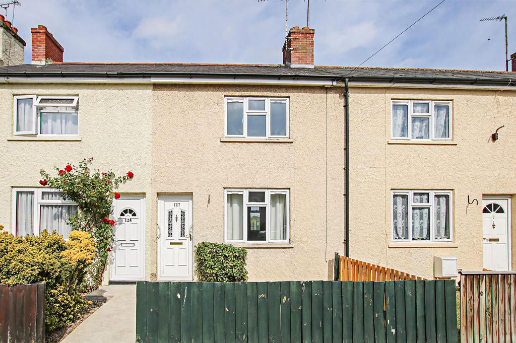 3 bed Mid Terraced House for rent in Newmarket. From Morris Armitage - Newmarket